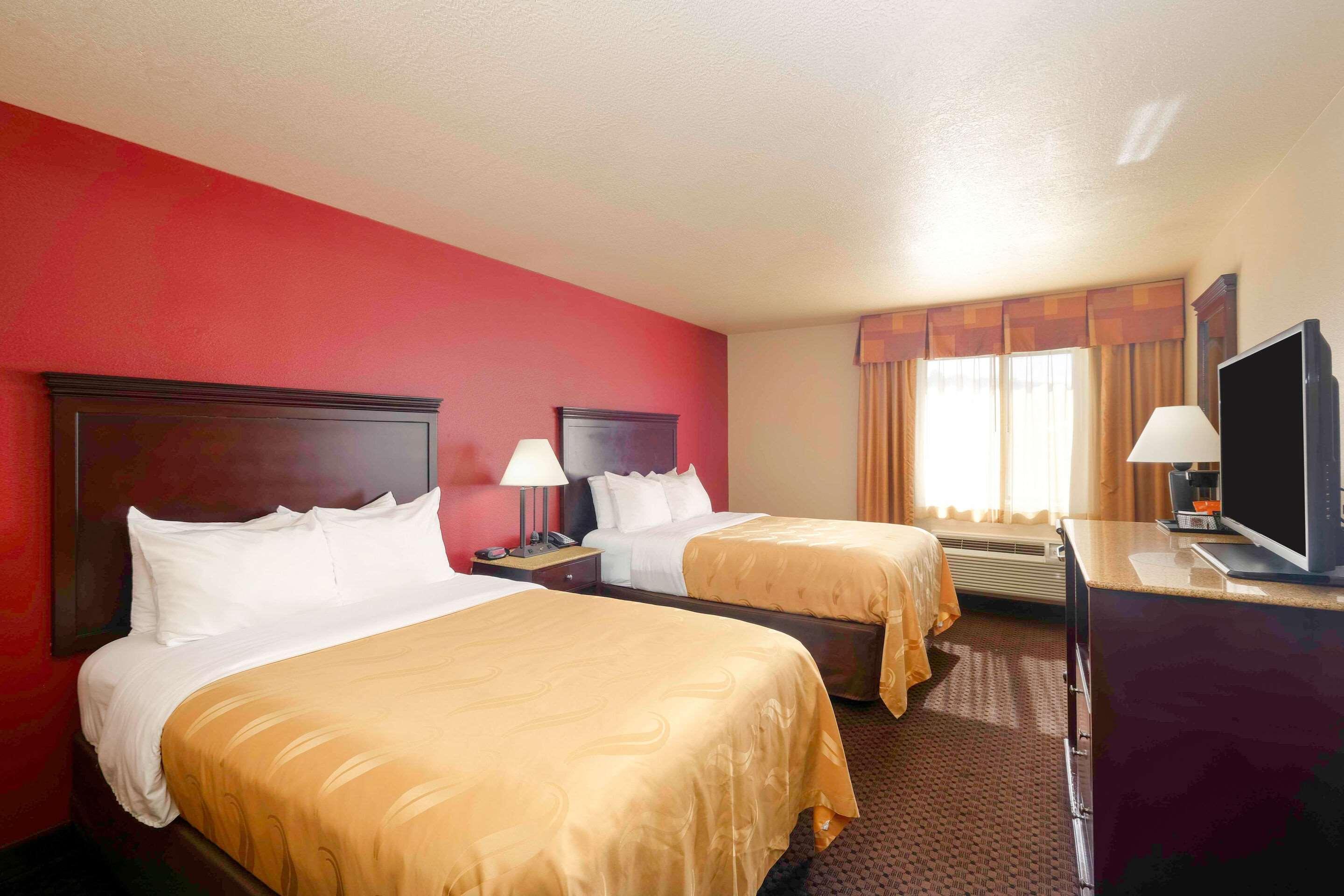 Quality Inn Силвър Сити Екстериор снимка