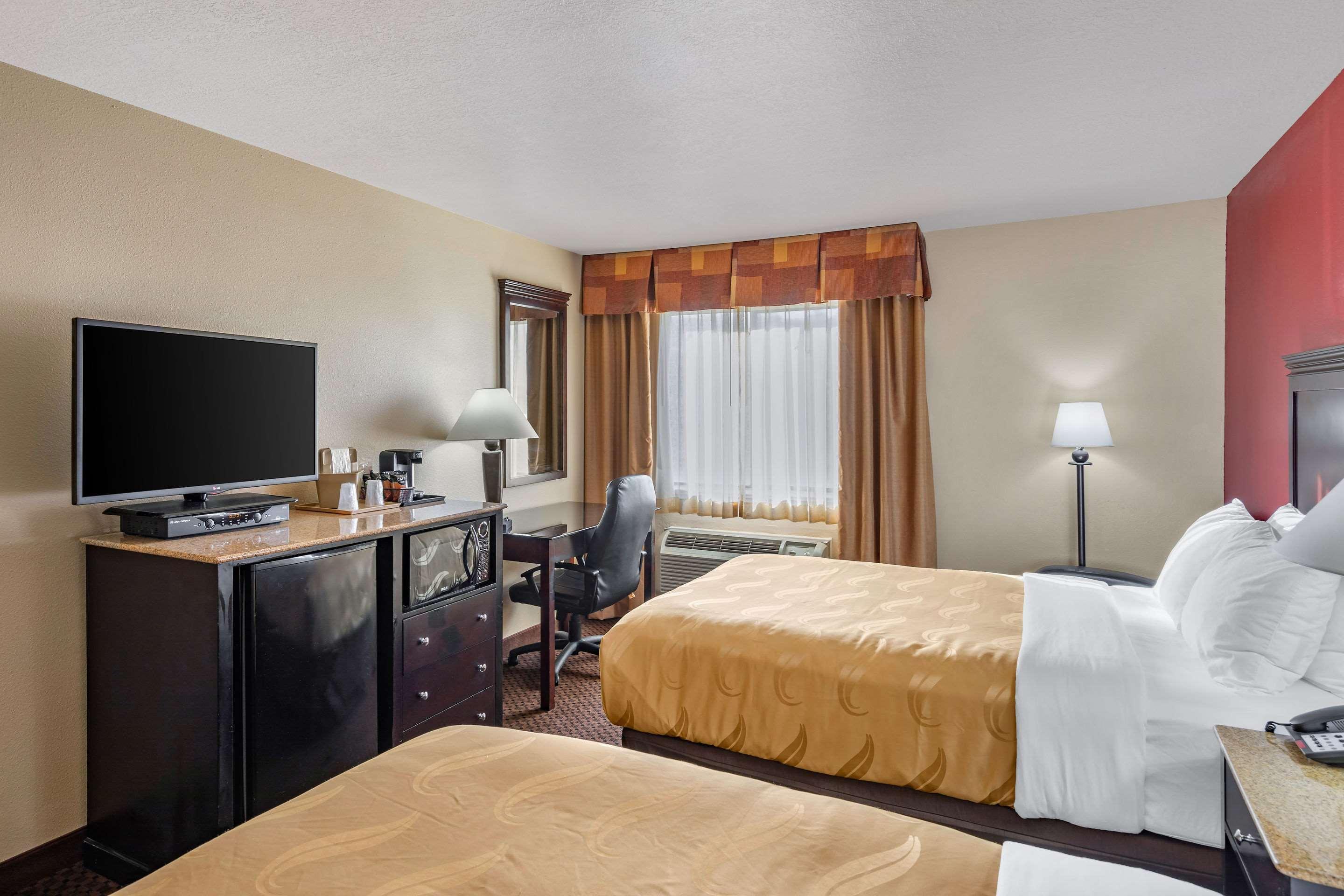 Quality Inn Силвър Сити Екстериор снимка