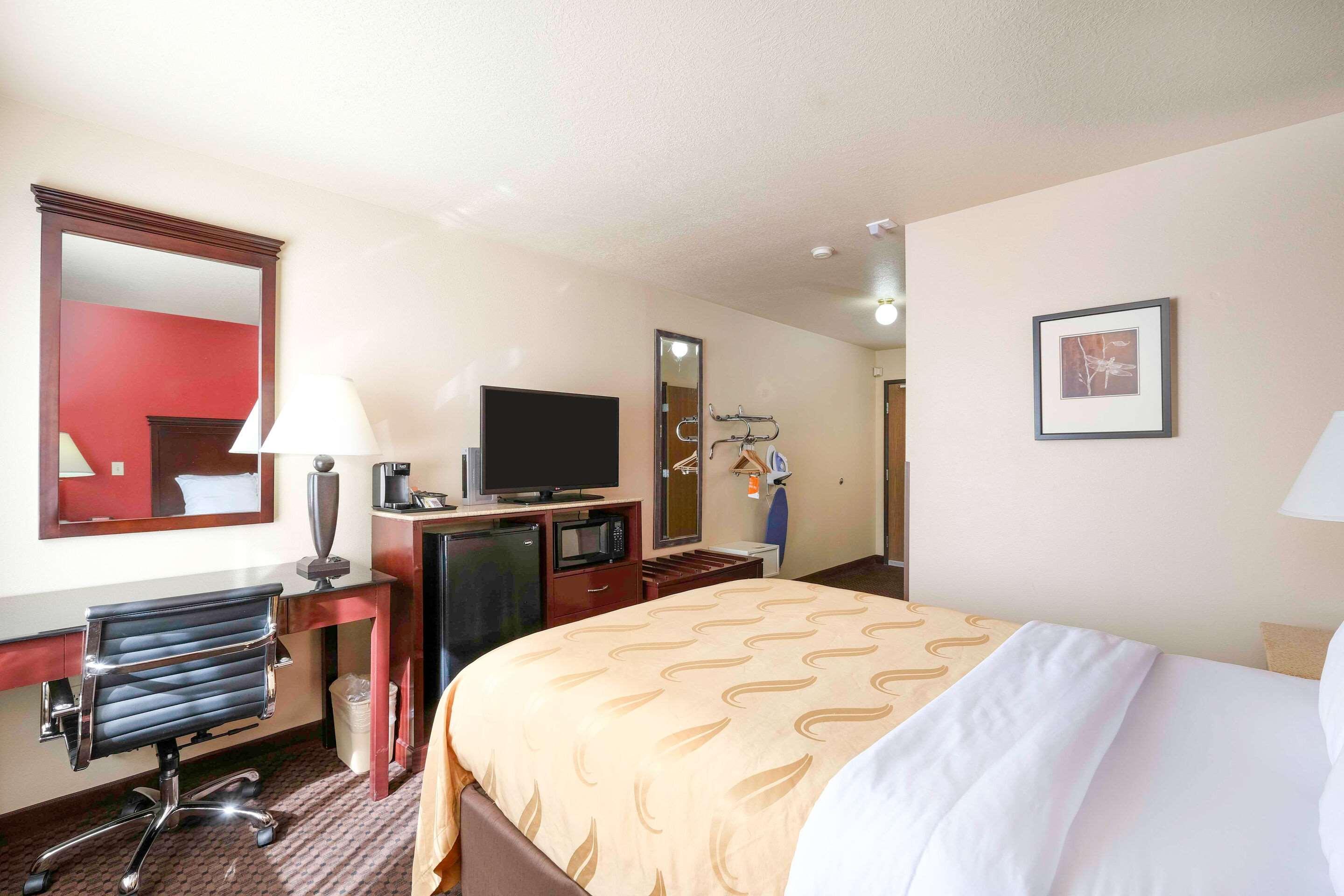 Quality Inn Силвър Сити Екстериор снимка