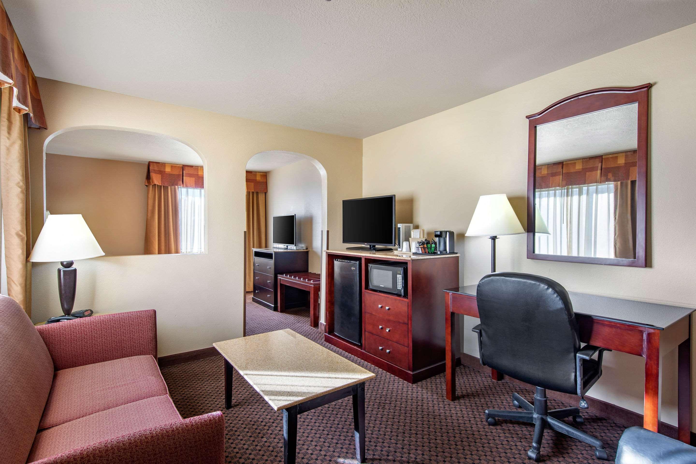 Quality Inn Силвър Сити Екстериор снимка
