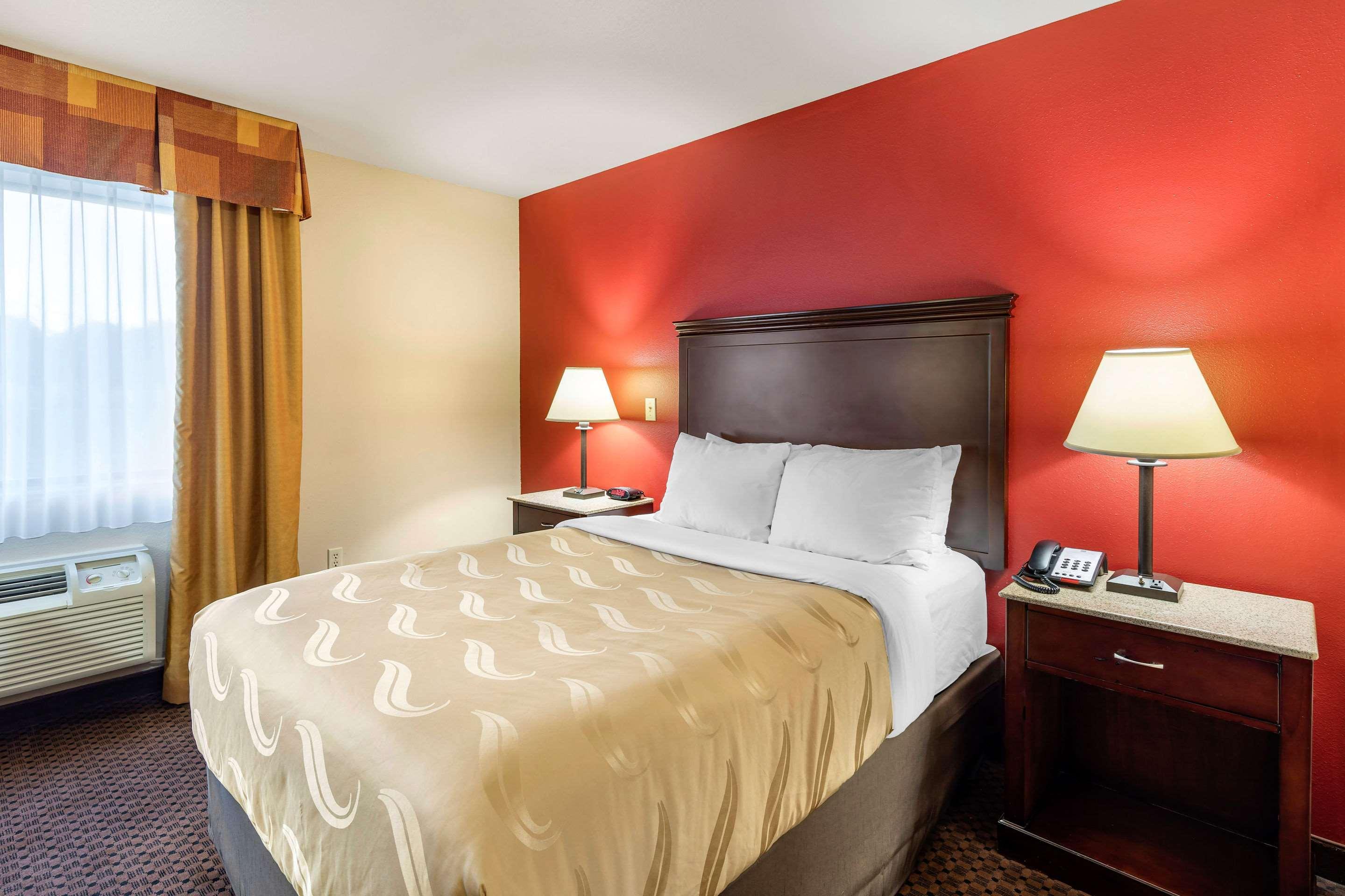 Quality Inn Силвър Сити Екстериор снимка