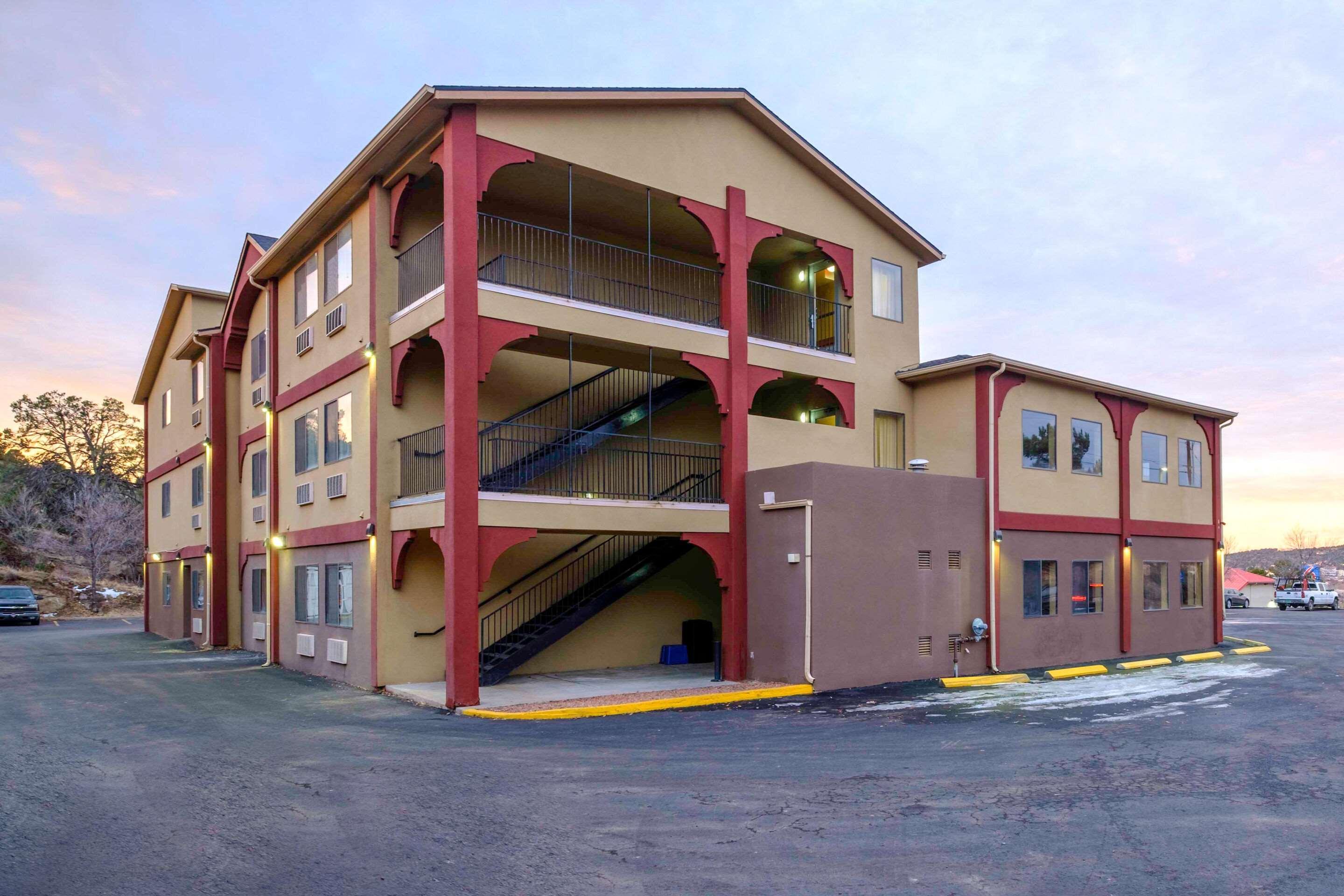 Quality Inn Силвър Сити Екстериор снимка