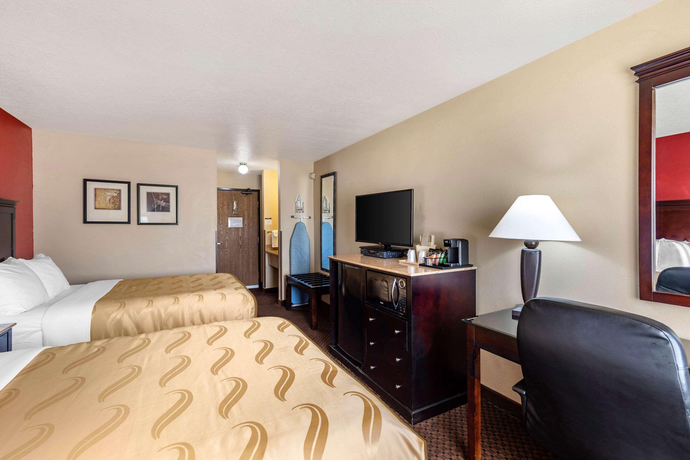 Quality Inn Силвър Сити Екстериор снимка