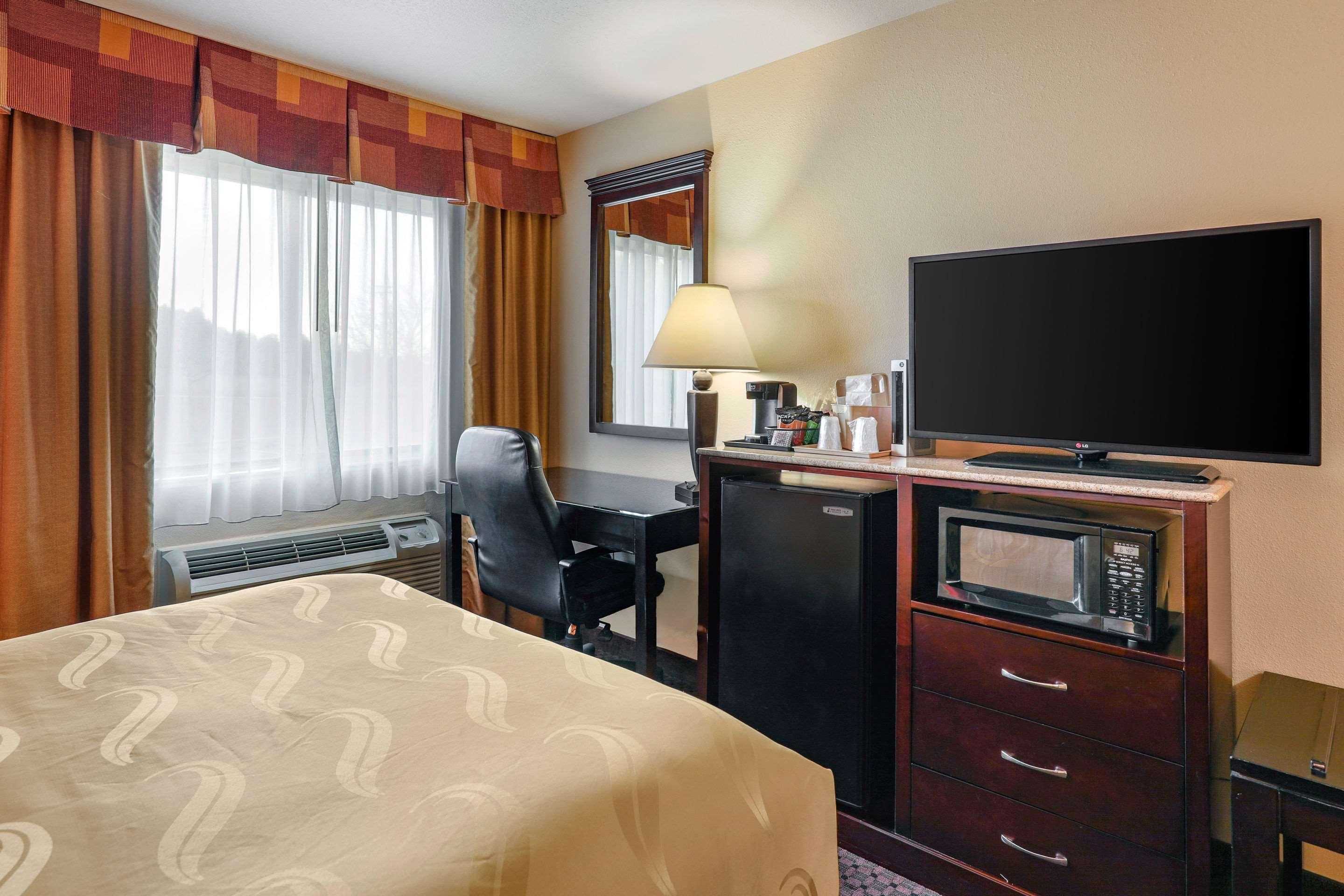 Quality Inn Силвър Сити Екстериор снимка