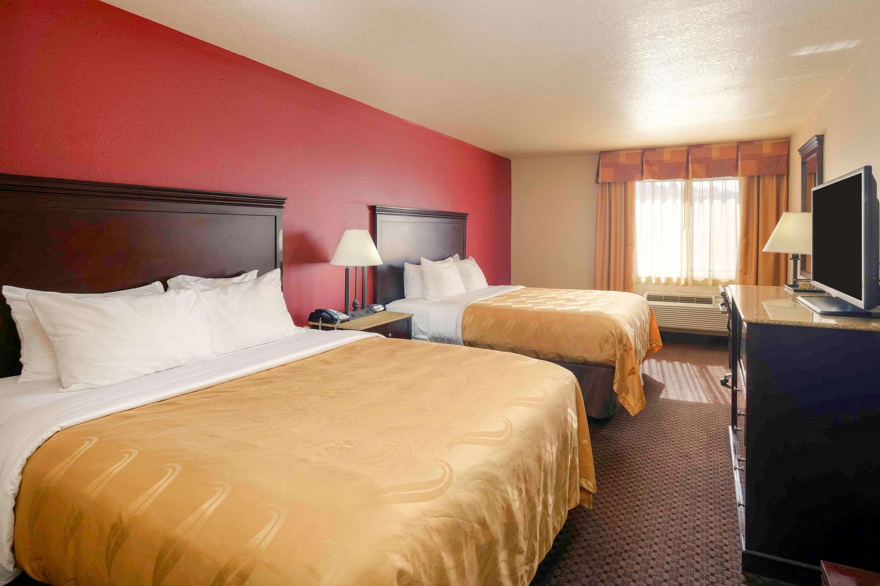 Quality Inn Силвър Сити Екстериор снимка